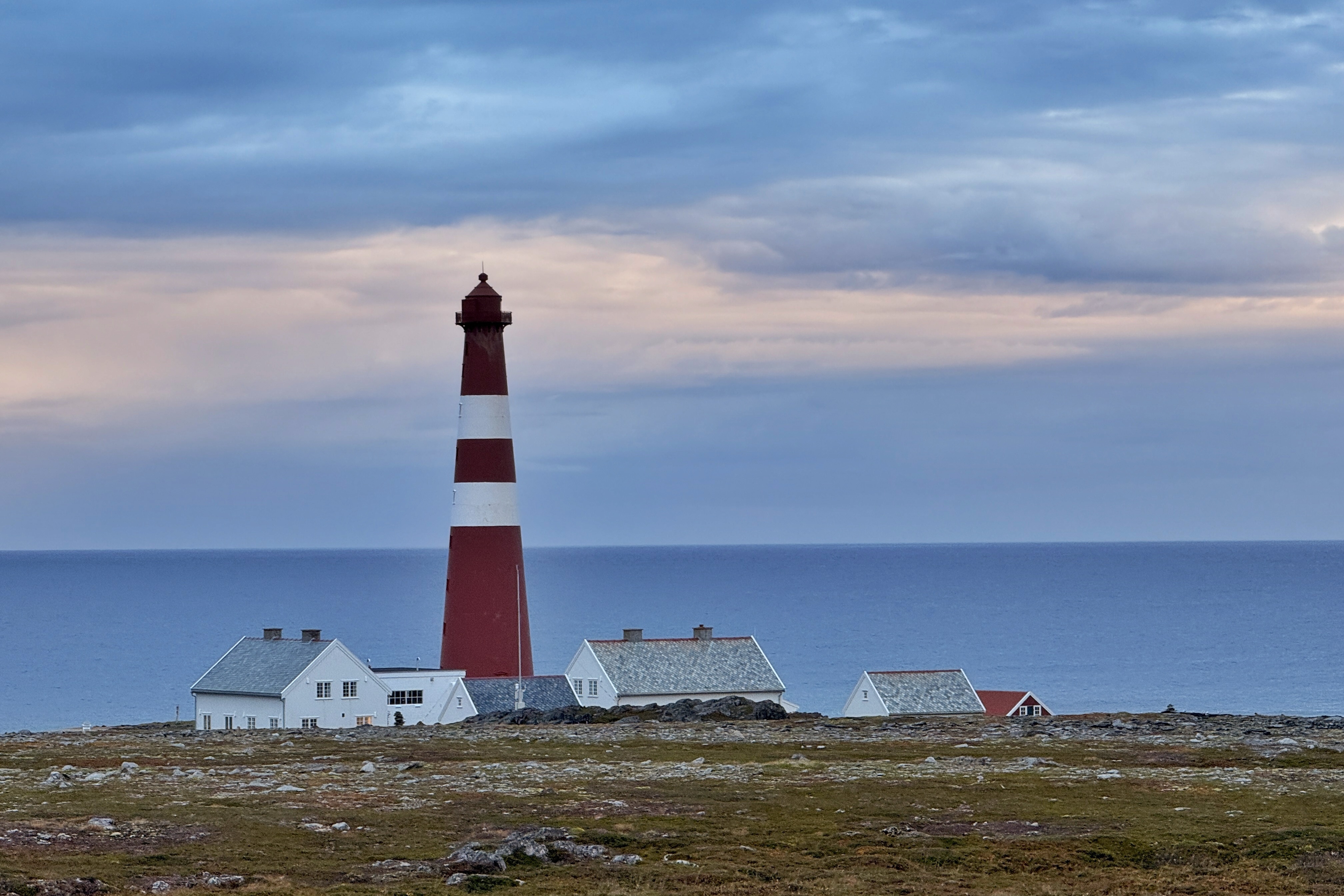 Phare de Slettnes dans le Grand Nord norvégien